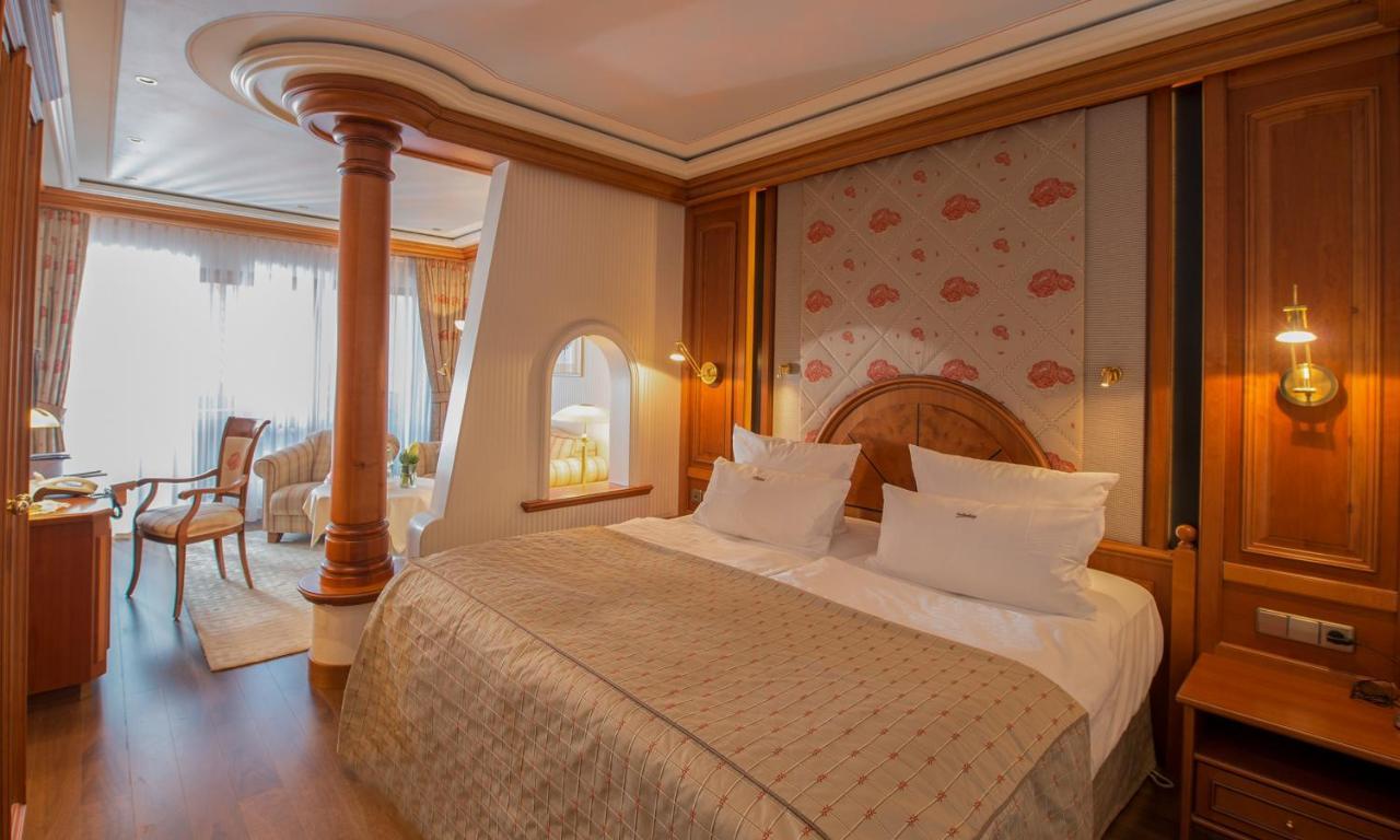 Hotel Dollenberg 바트 페테르스탈-그리스바흐 객실 사진
